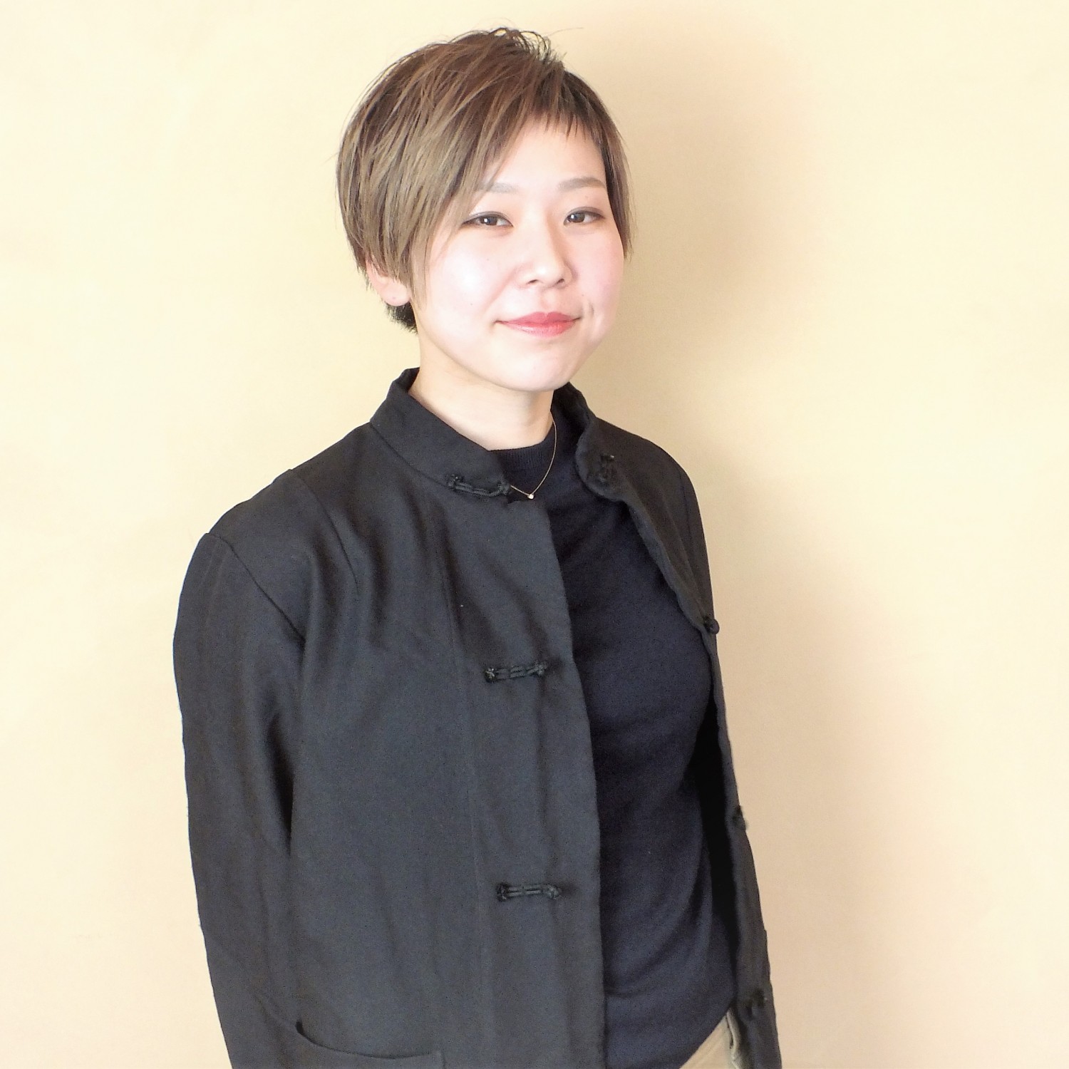 松江市美容室ヘアサロンのビセンス　スタッフなつこ